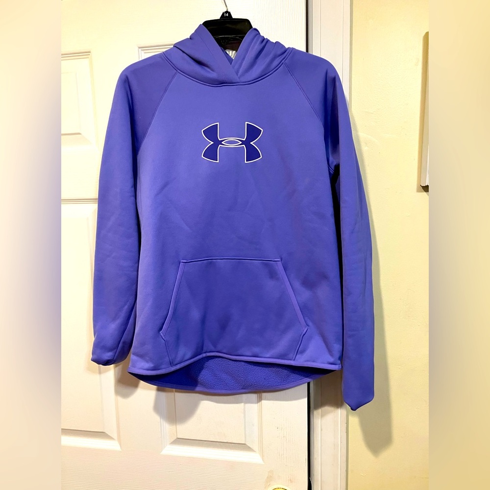 Under Armour Hoodie. Previously owned.
